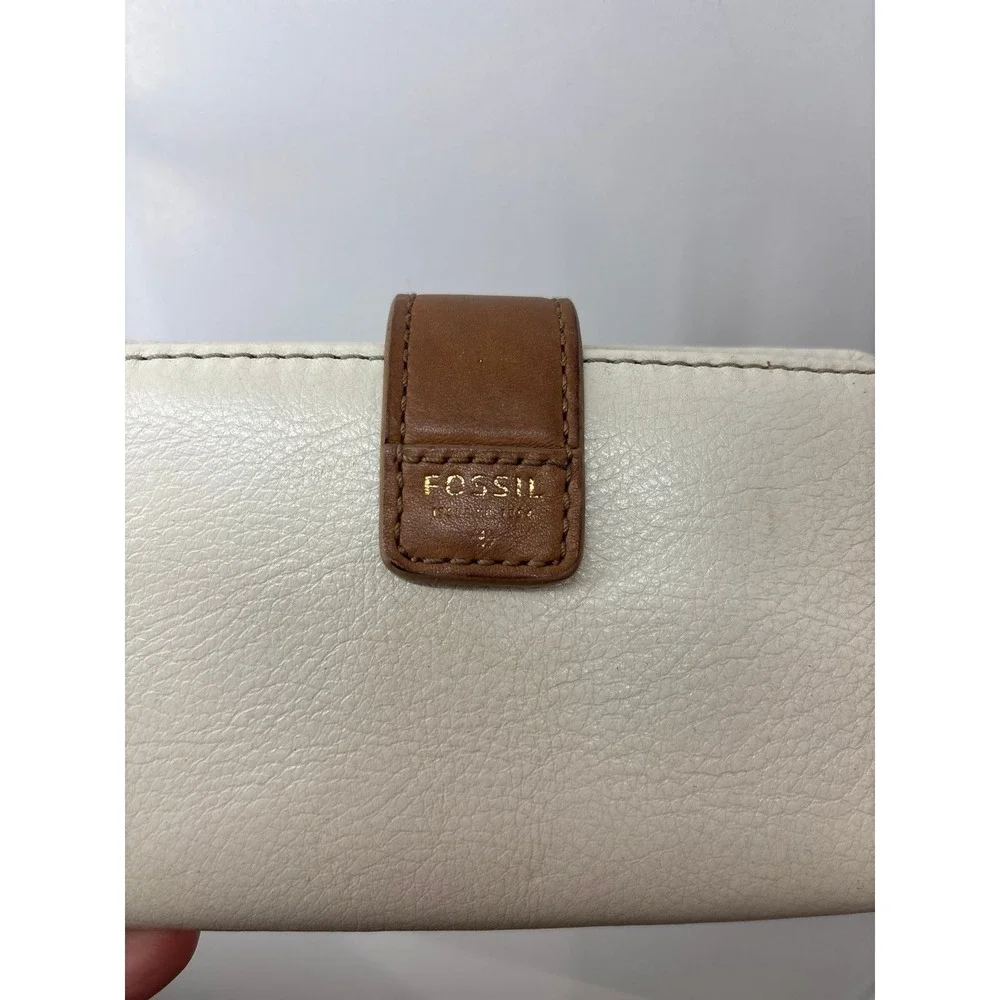 Fossil Cream & Brown Wristlet Wallet (AS IS)